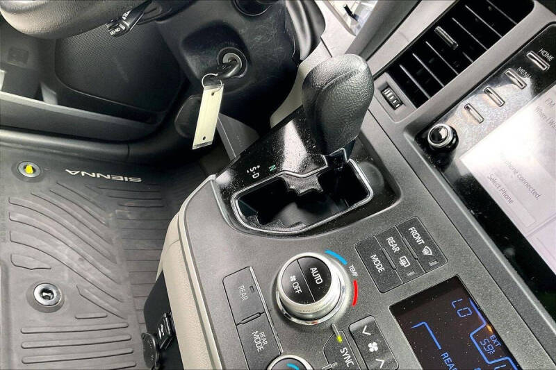 2020 Toyota Sienna L 7-Passenger