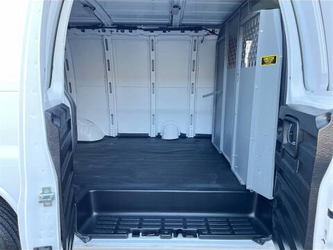 2024 GMC Savana 2500