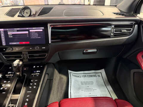 2023 Porsche Macan