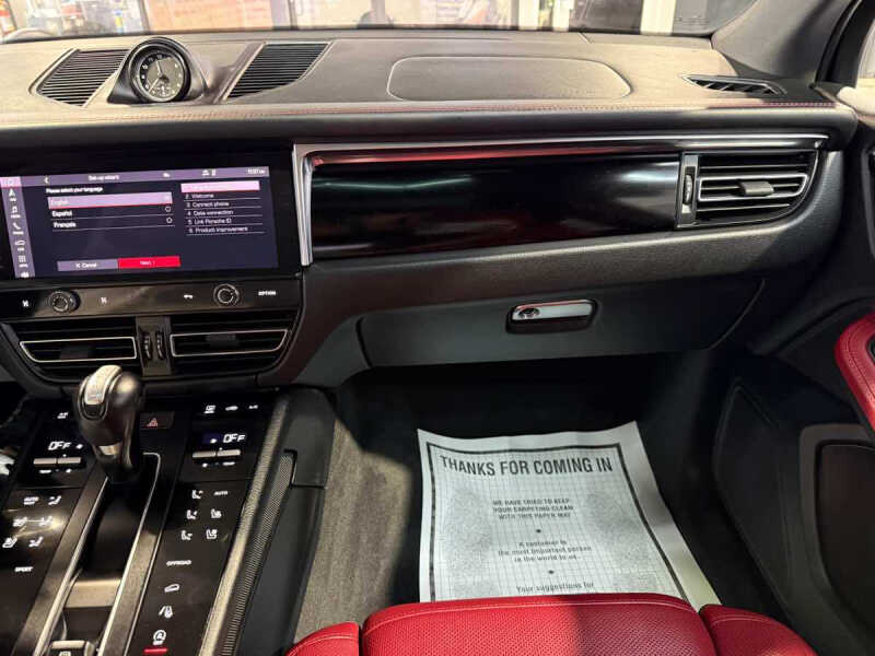 2023 Porsche Macan