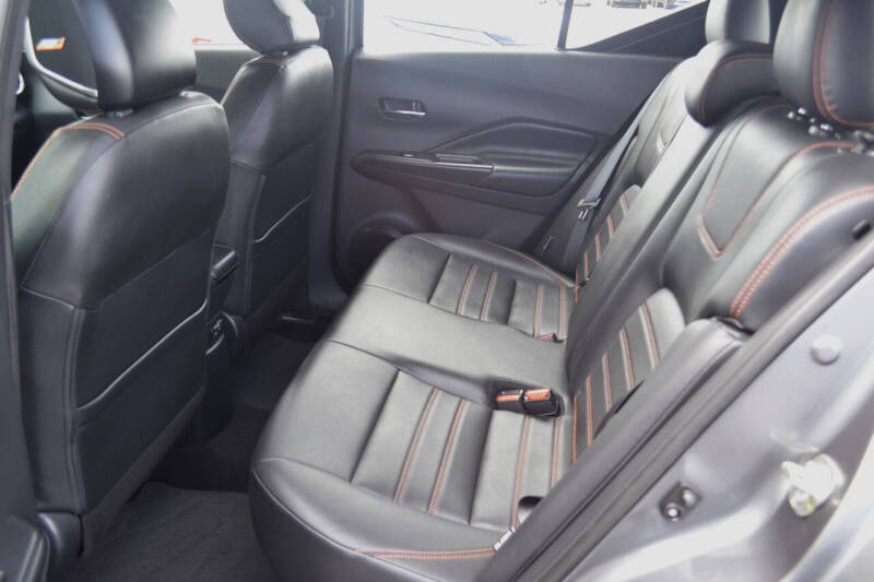 2020 Nissan Kicks SR