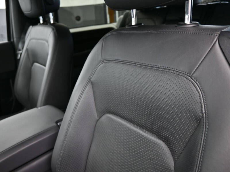 2023 Land Rover Defender 90 V8