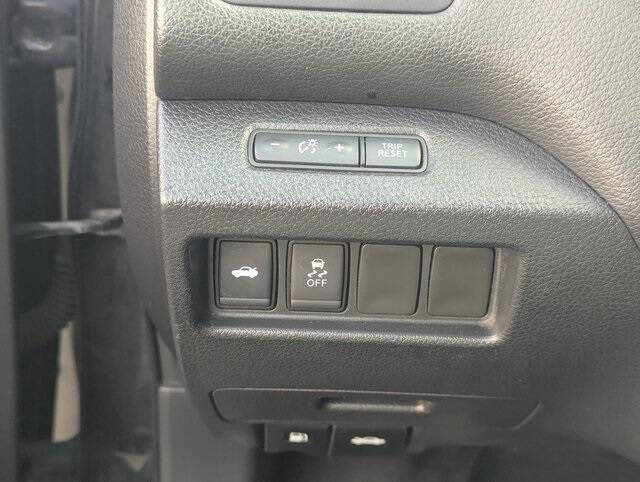 2016 Nissan Altima 2.5 SR