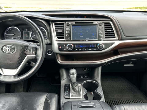 2016 Toyota Highlander Limited
