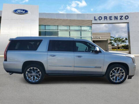 2017 Cadillac Escalade ESV Platinum