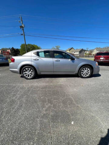 2013 Dodge Avenger SE