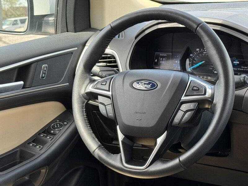 2023 Ford Edge