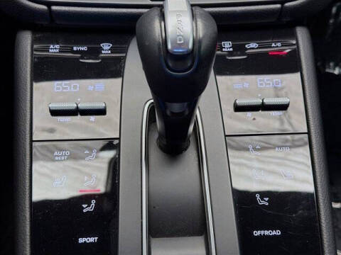 2022 Porsche Macan