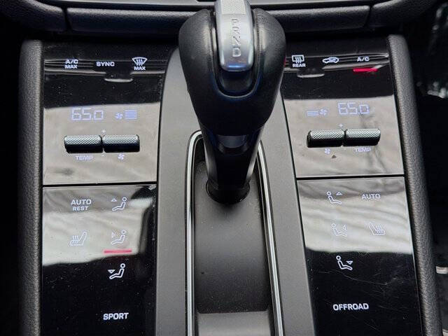 2022 Porsche Macan