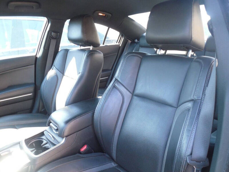 2019 Dodge Charger SXT