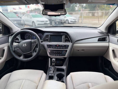 2016 Hyundai Sonata SE