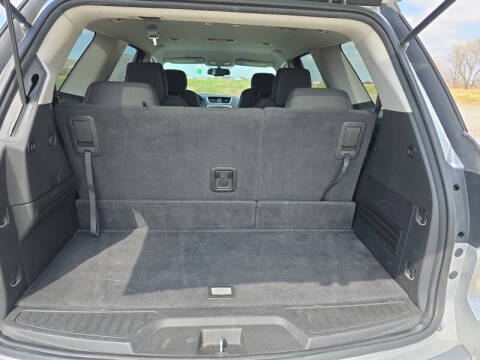 2016 GMC Acadia SLE-2