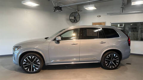 2025 Volvo XC90 B6 Plus Bright Theme 7P