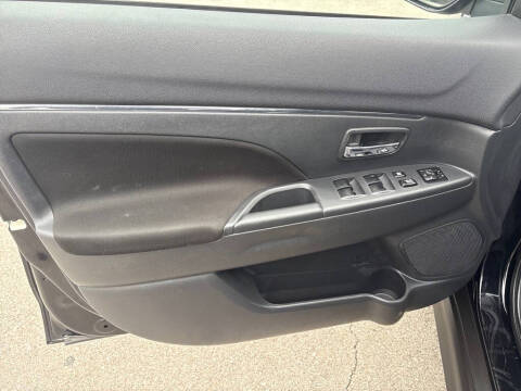 2022 Mitsubishi Outlander Sport ES