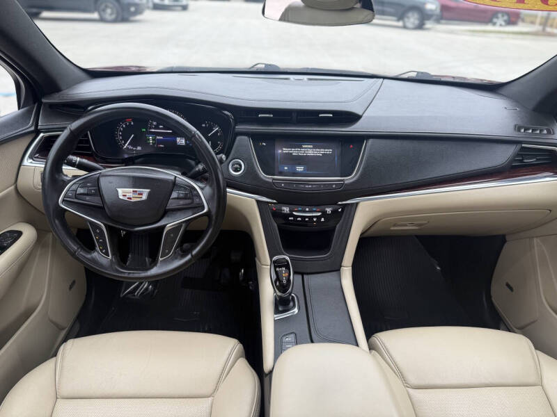 2018 Cadillac XT5 Luxury