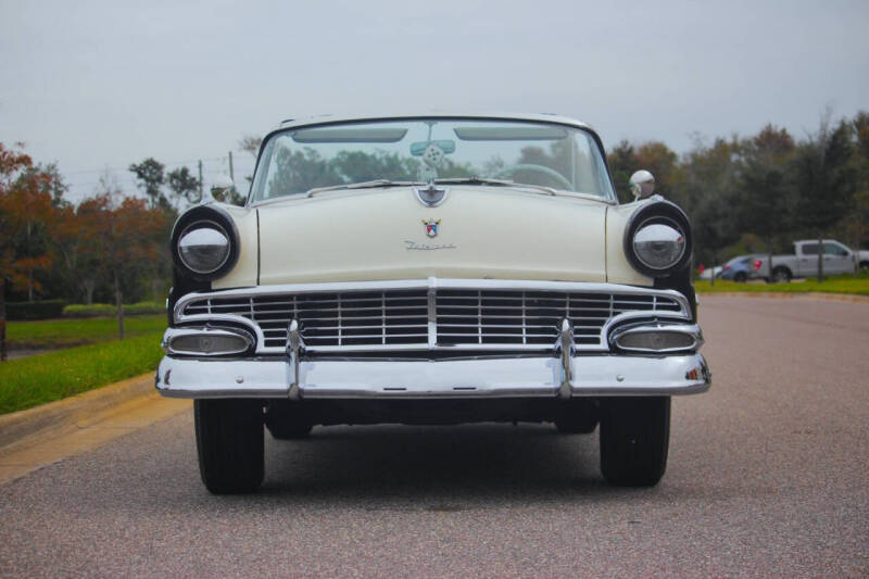 1956 Ford Fairlane