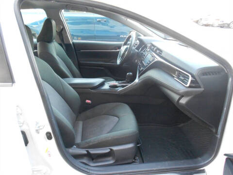 2018 Toyota Camry LE