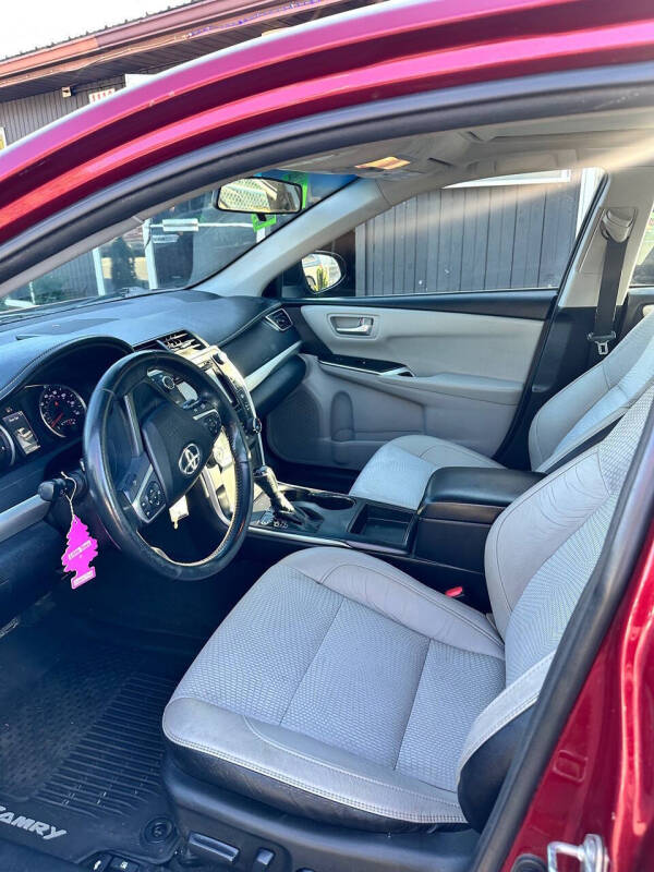 2017 Toyota Camry LE