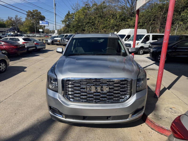 2017 GMC Yukon XL SLT