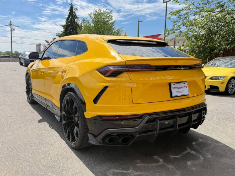 2020 Lamborghini Urus