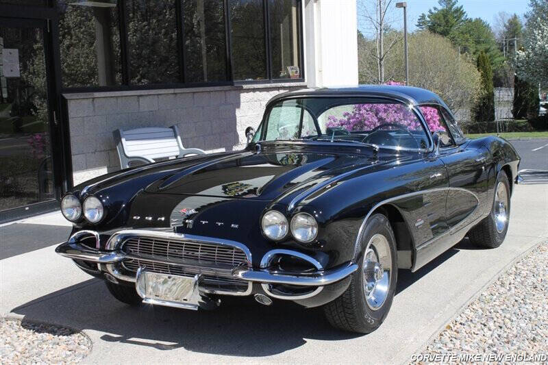 1961 Chevrolet Corvette 8
