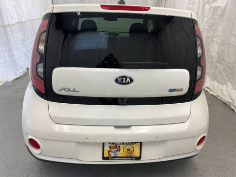 2017 Kia Soul EV +