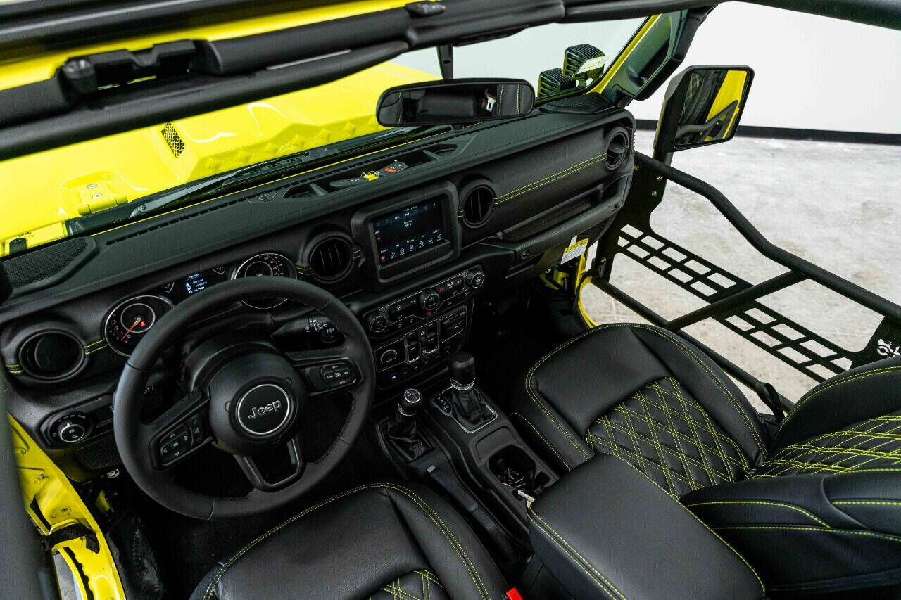 2023 JEEP Gladiator Pickup - $65,995