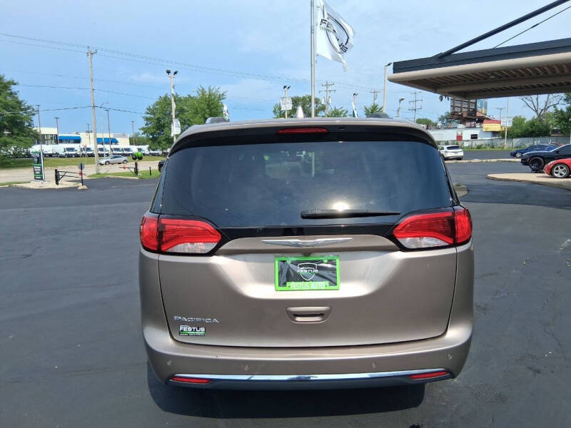 2018 Chrysler Pacifica Touring L Plus