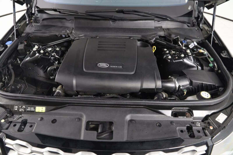 2023 Land Rover Discovery P300 S