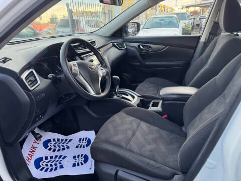 2016 Nissan Rogue SV