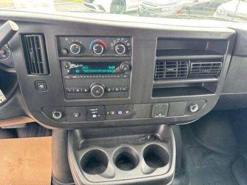 2023 GMC Savana 2500