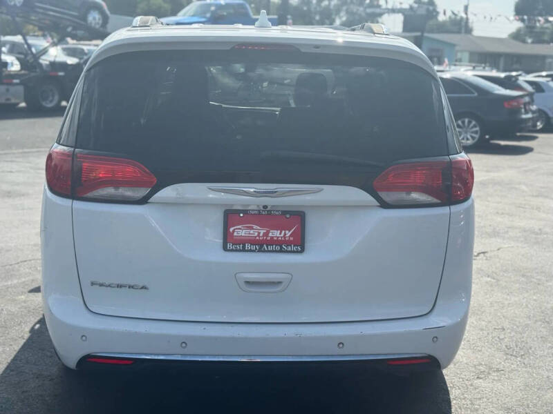 2018 Chrysler Pacifica Touring L