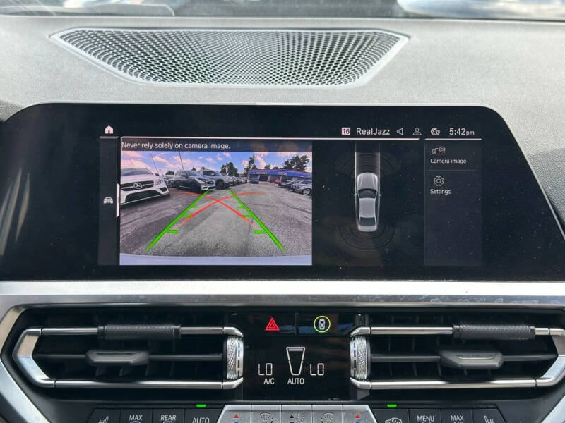 2022 BMW 3 Series 330e