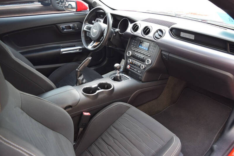 2016 Ford Mustang EcoBoost Premium