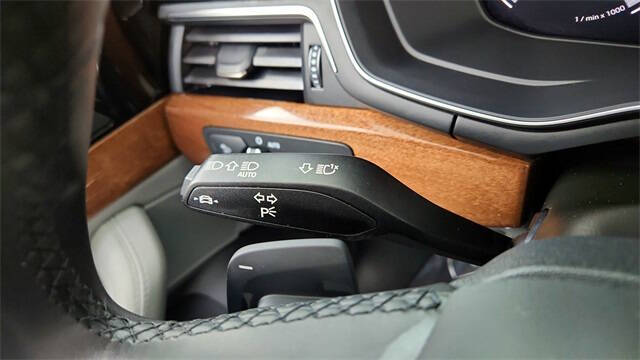 2024 Audi A4 quattro Premium Plus 40 TFSI