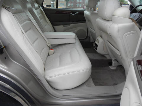 2002 Cadillac DeVille
