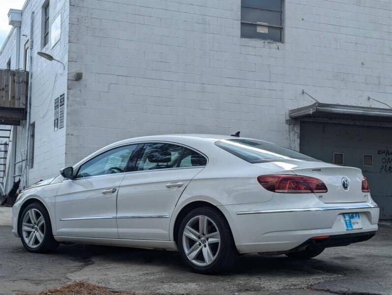 2013 Volkswagen CC R-Line photo 6