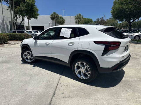2025 Chevrolet Trax LS