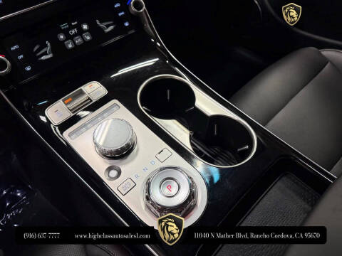 2026 Genesis GV70