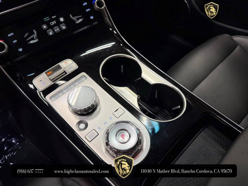 2026 Genesis GV70