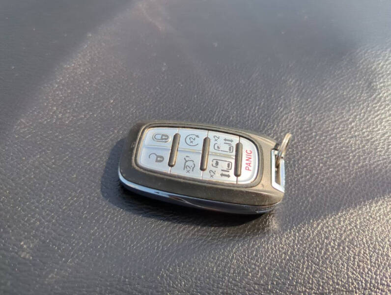 2022 Chrysler Pacifica Hybrid Touring L