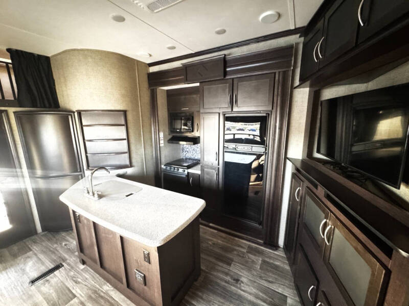 2017 Keystone RV Carbon