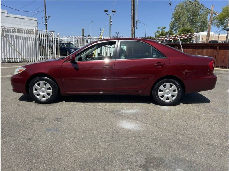 2004 Toyota Camry