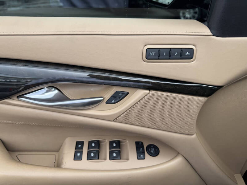 2018 Cadillac Escalade ESV Platinum