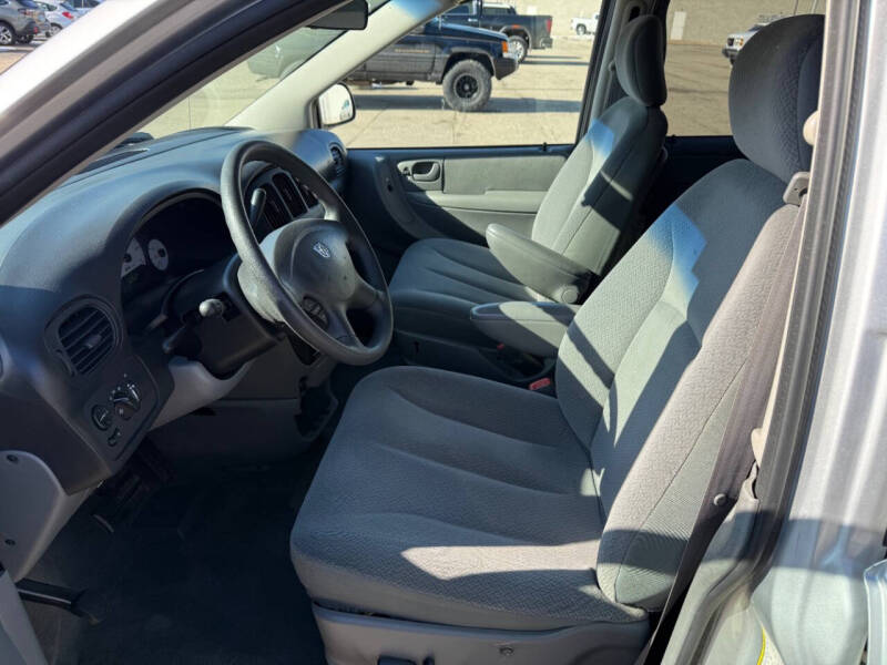 2005 Dodge Grand Caravan SE