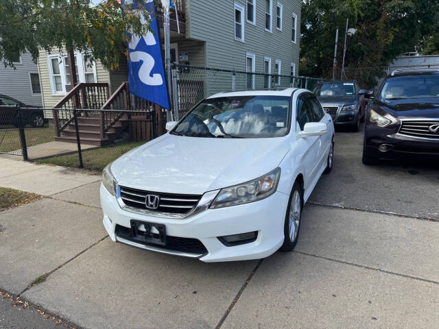 2014 Honda Accord for sale at Stateside Auto Sales And Repair in Roslindale, MA