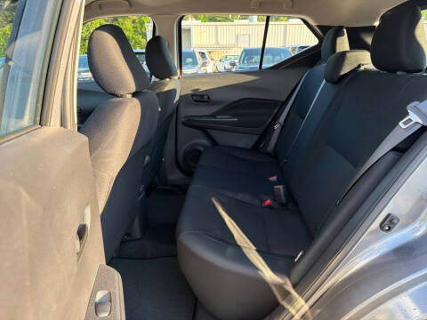 2024 Nissan Kicks S