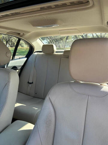 2015 BMW 3 Series 320i