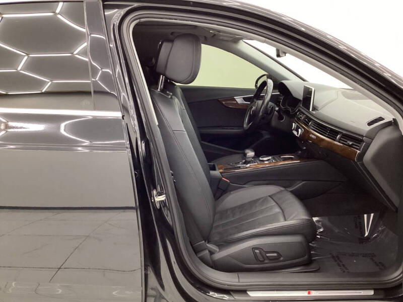 2019 Audi A4 quattro Premium Plus 45 TFSI