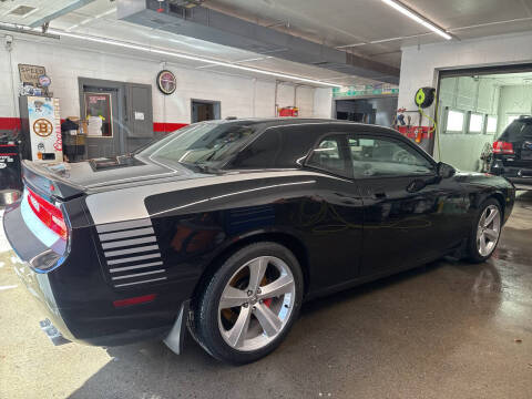 2009 Dodge Challenger SRT8